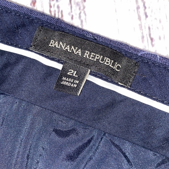 BANANA Republic navy size 2 long pants with pockets - Picture 3 of 8
